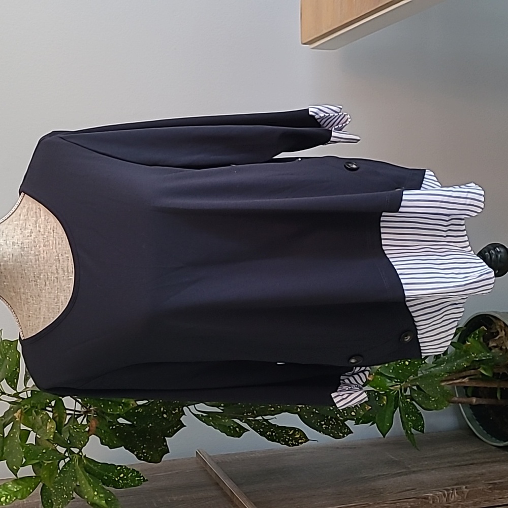 Apt 9 Navy Blue Top with Button Detail and Striped Cuffs Size XL NWT